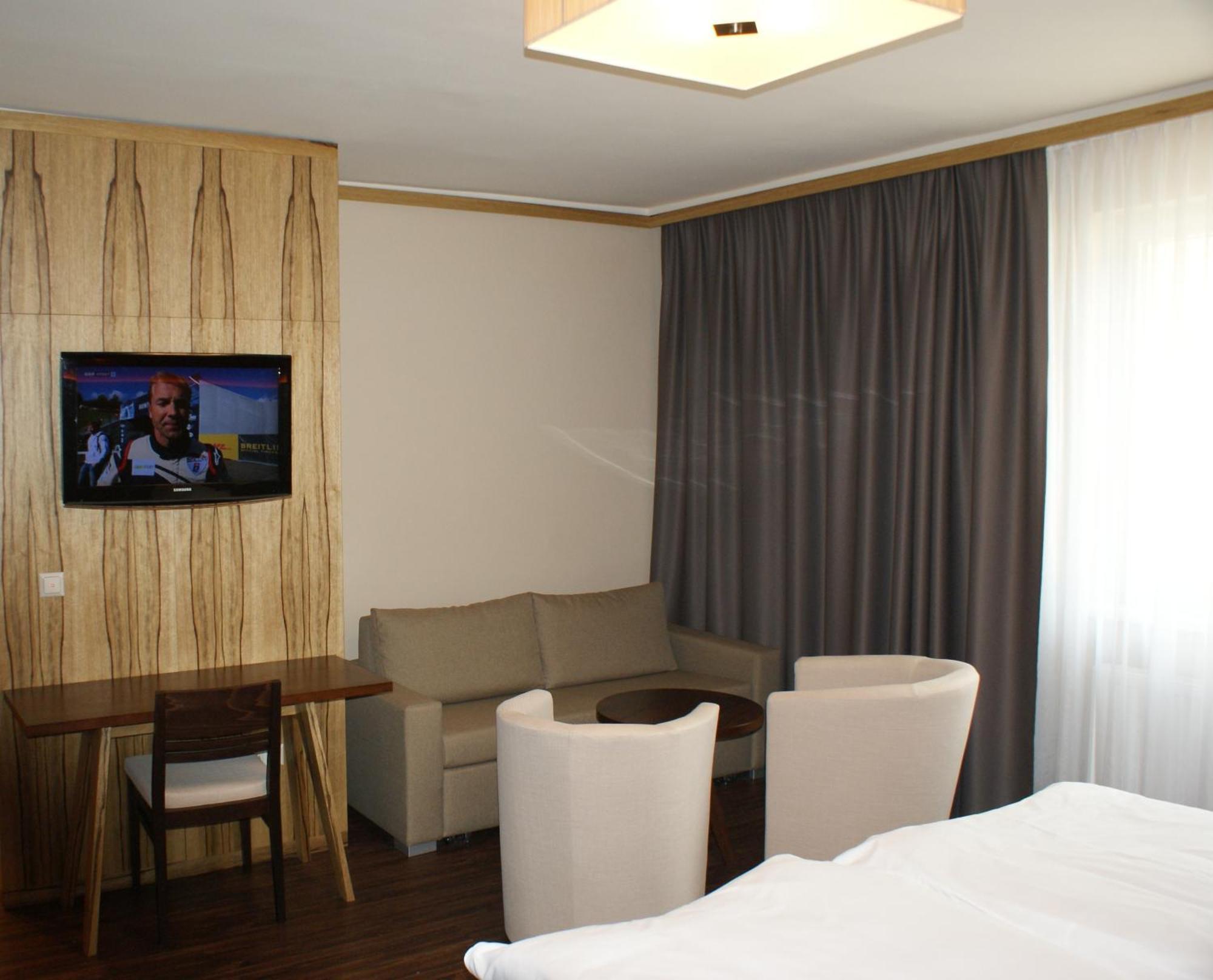 Hotel-Restaurant Schweinberger Stetten Номер фото